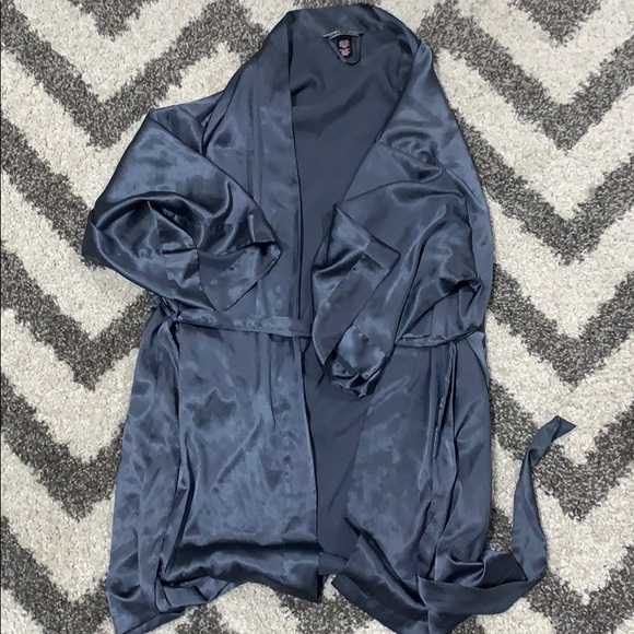 Victoria's Secret Other - Silk robe (never used)